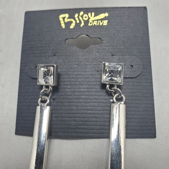 Bijou rhinestone with silver-tone dangling bar pierced earring - Picture 5 of 6